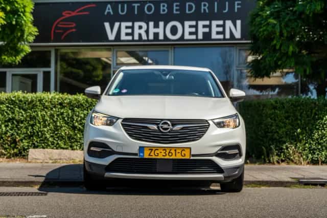 Opel Grandland X (2019) thumbnail 5