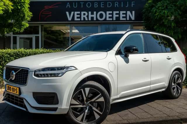 Volvo XC90 (2019) thumbnail 1