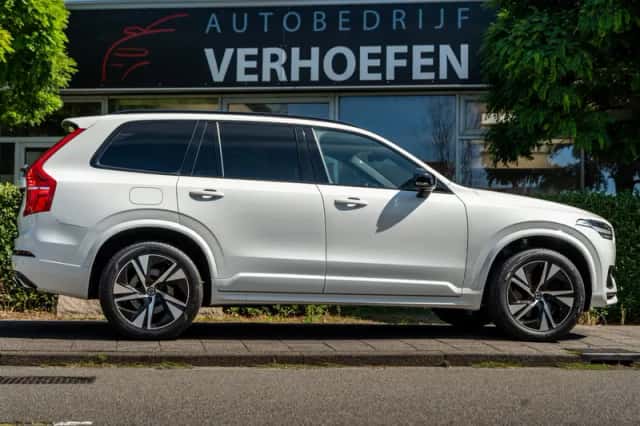 Volvo XC90 (2019) thumbnail 6
