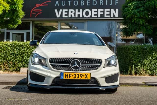 Mercedes-Benz CLA-Klasse (2015) thumbnail 4