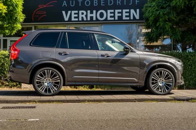 Volvo XC90 (2022) thumbnail 6