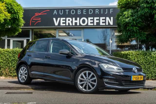 Volkswagen Golf (2014) thumbnail 5