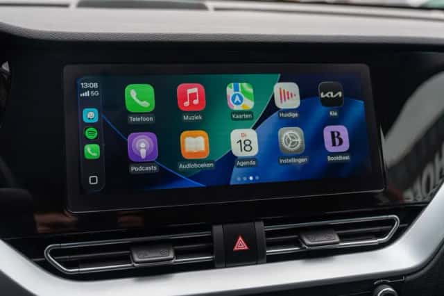 Kia Niro (2022) thumbnail 3