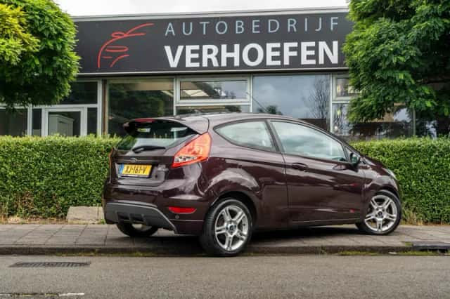 Ford Fiesta (2009) thumbnail 6