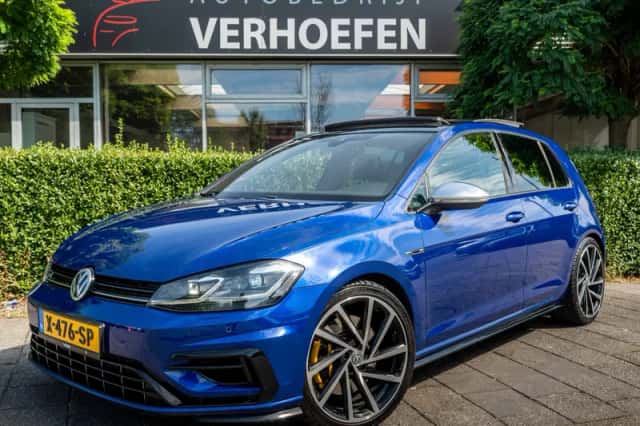 Volkswagen Golf (2017) thumbnail 1