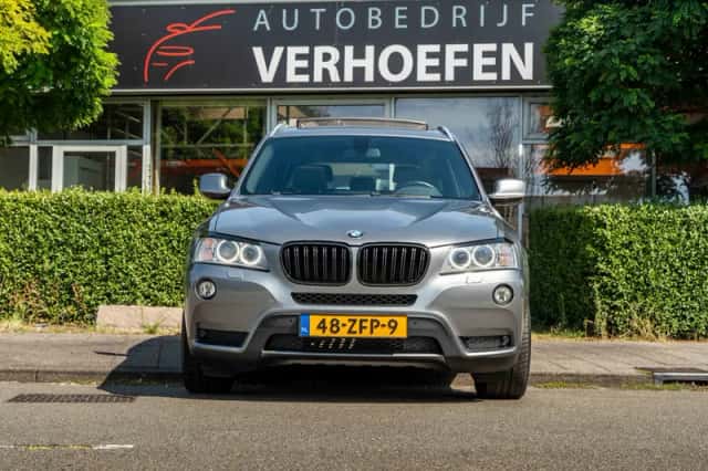 BMW X3 (2012) thumbnail 5