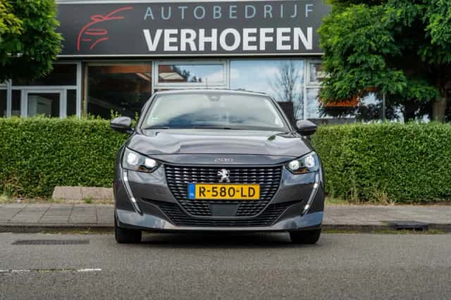 Peugeot 208 (2022) thumbnail 4