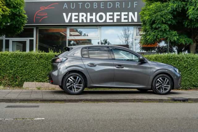 Peugeot 208 (2022) thumbnail 6
