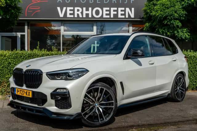 BMW X5 (2019) thumbnail 1