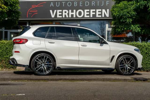 BMW X5 (2019) thumbnail 6