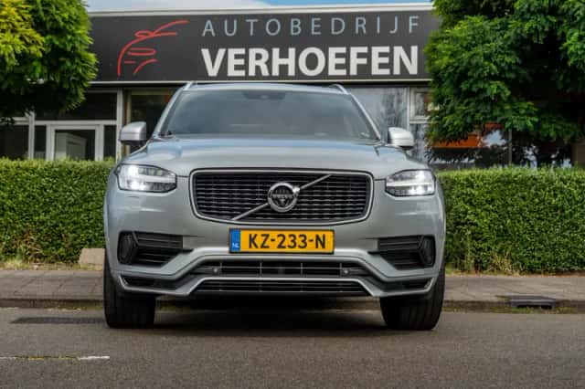 Volvo XC90 (2016) thumbnail 5