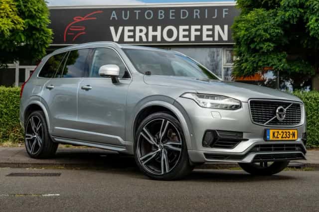 Volvo XC90 (2016) thumbnail 6
