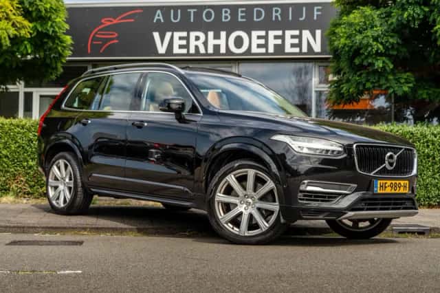Volvo XC90 (2015) thumbnail 6