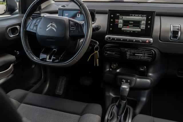 Citroën C4 Cactus (2017) thumbnail 2