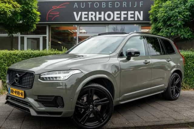 Volvo XC90 (2015) thumbnail 1