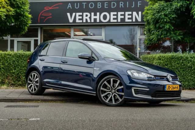 Volkswagen Golf (2015) thumbnail 6