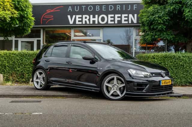 Volkswagen Golf (2015) thumbnail 6