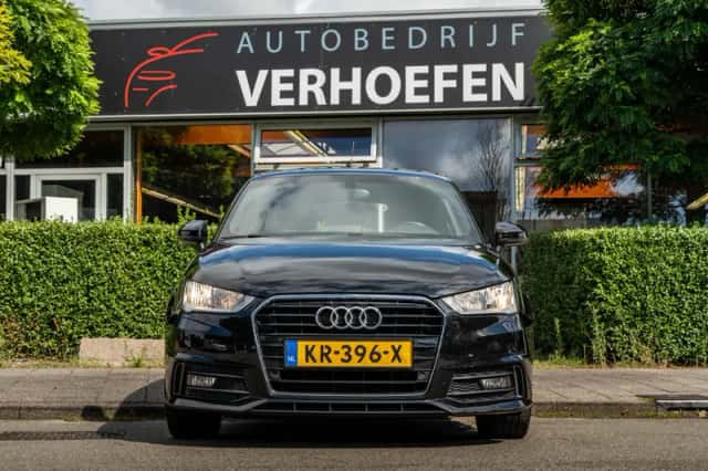Audi A1 (2016) thumbnail 3