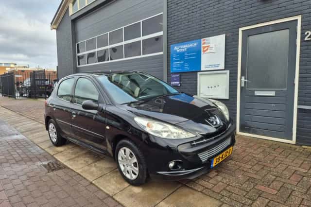 Peugeot 206 (2010) thumbnail 1