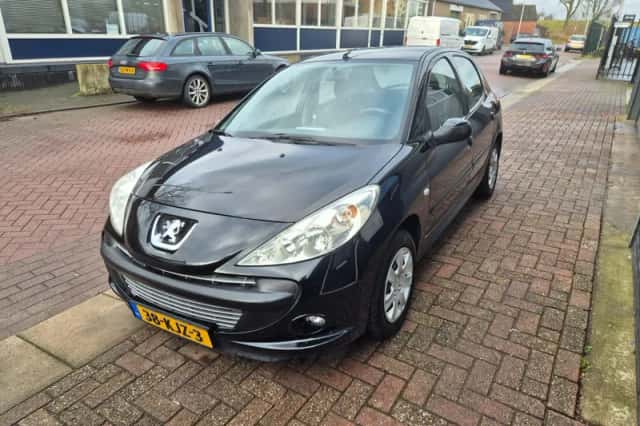 Peugeot 206 (2010) thumbnail 4