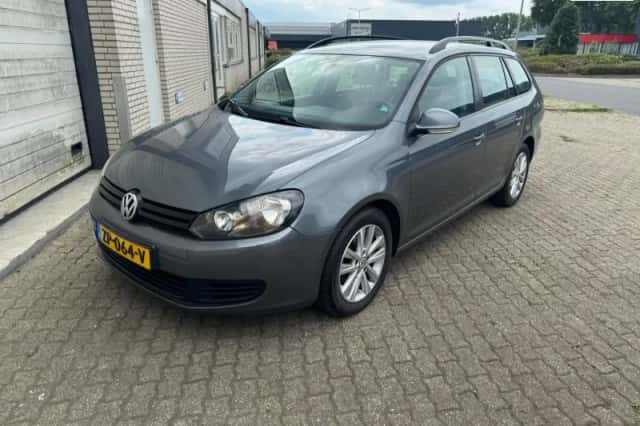 Volkswagen Golf (2011) thumbnail 1