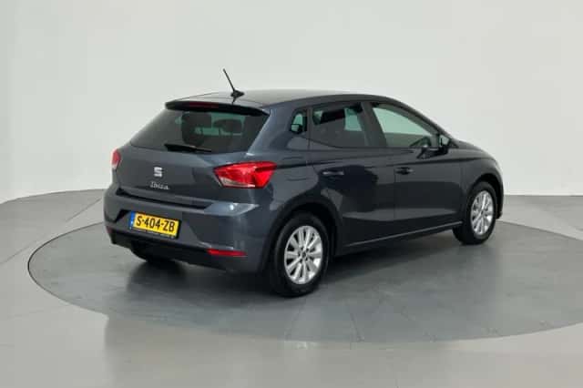 SEAT Ibiza (2023) thumbnail 4