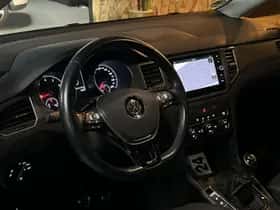 Volkswagen Golf thumbnail 21