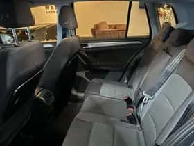 Volkswagen Golf thumbnail 23