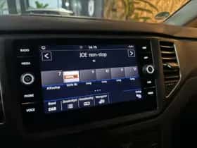 Volkswagen Golf thumbnail 32