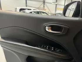 Jeep Compass thumbnail 21