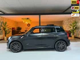 MINI Countryman thumbnail 2