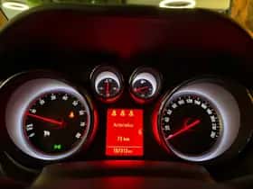 Opel Zafira Tourer thumbnail 23