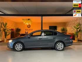 Volkswagen Passat thumbnail 2