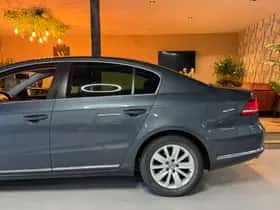 Volkswagen Passat thumbnail 12