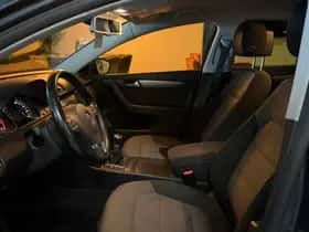 Volkswagen Passat thumbnail 17