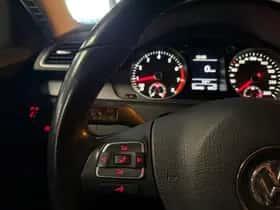 Volkswagen Passat thumbnail 21