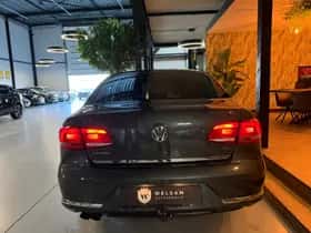 Volkswagen Passat (2011) thumbnail 9