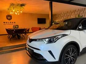 Toyota C-HR (2018) thumbnail 12