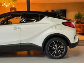 Toyota C-HR thumbnail 15