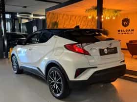 Toyota C-HR (2018) thumbnail 19