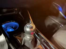 Toyota C-HR (2018) thumbnail 36