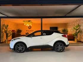 Toyota C-HR (2018) thumbnail 6
