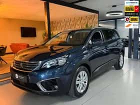 Peugeot 5008 (2018) thumbnail 1