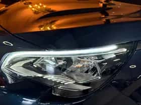 Peugeot 5008 (2018) thumbnail 14