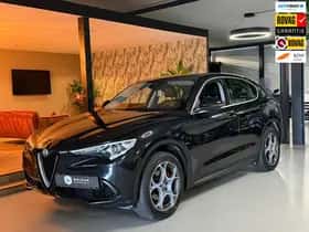 Alfa Romeo Stelvio (2017)