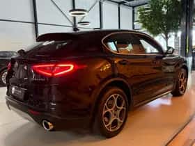 Alfa Romeo Stelvio thumbnail 19