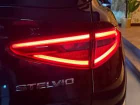 Alfa Romeo Stelvio thumbnail 21