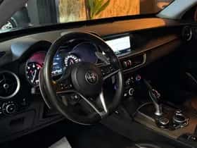Alfa Romeo Stelvio thumbnail 24