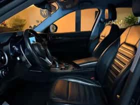 Alfa Romeo Stelvio thumbnail 25