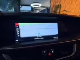 Alfa Romeo Stelvio (2017) thumbnail 40